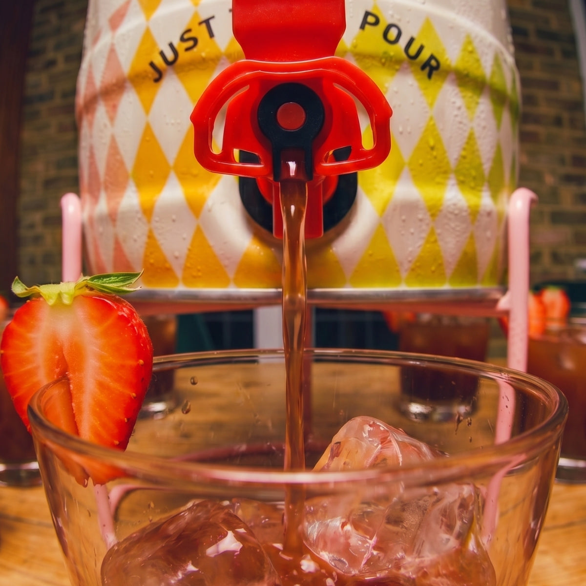 Strawberry Daiquiri 5L Party Keg